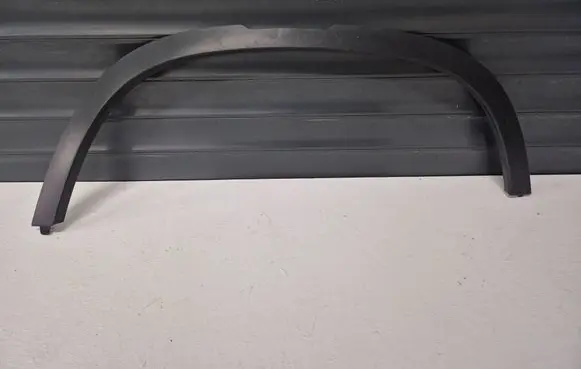 Land Rover Defender Front arch trim L8B216A074