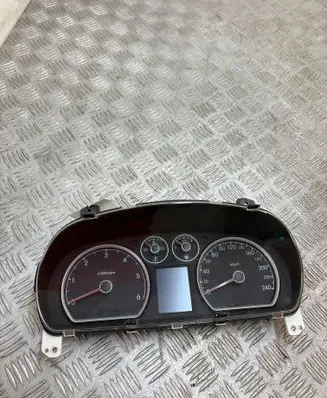 Hyundai i30 Speedometer (instrument cluster) 940332R200 11001765601U