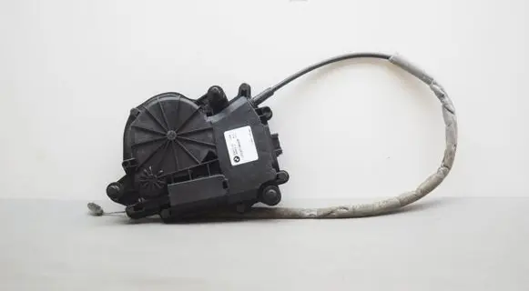 Tailgate/trunk/boot lift motor