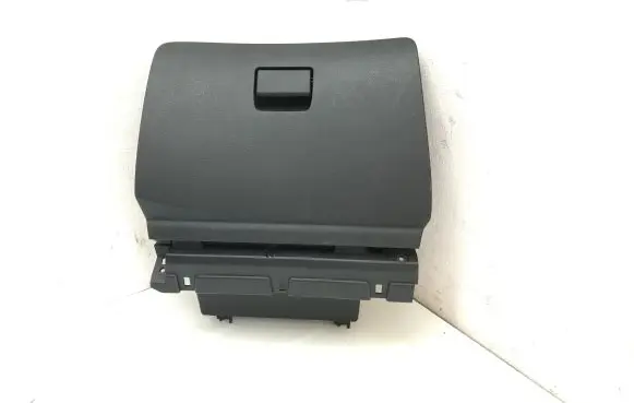 Nissan Pulsar Glove box 685SS3ZL0A 689P11KN0A 685203ZL0A