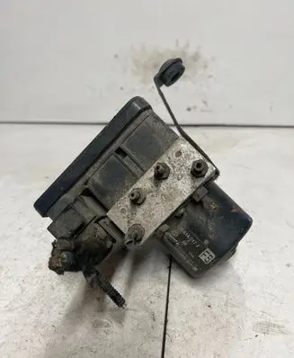 Volkswagen Golf IV ABS Pump 00007884E1 10096003353 1C0907379M