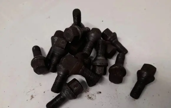 Fiat Stilo Nuts/bolts 
