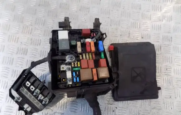 Citroen C5 Aircross Fuse box set