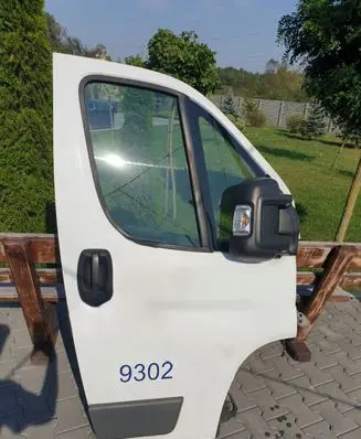 Fiat Ducato Front door