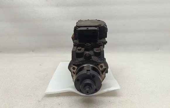 Opel Vectra C Fuel injection high pressure pump 0470504223