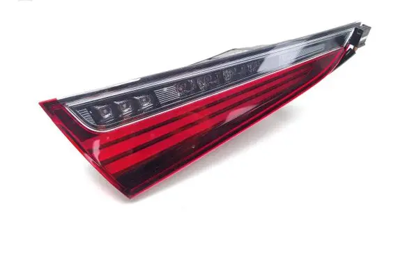 Lexus ES 250 - 300 - 330 Tailgate rear/tail lights E1334919