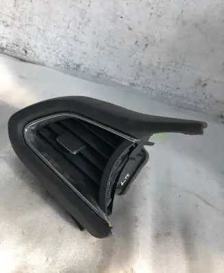 Mazda CX-30 Dashboard side air vent grill/cover trim Dfr564832