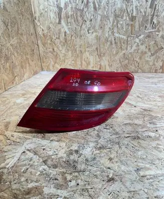 Mercedes-Benz C W204 Rear/tail lights 2048203064