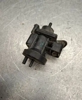 Mercedes-Benz CLK A209 C209 Turbo solenoid valve 0005450427
