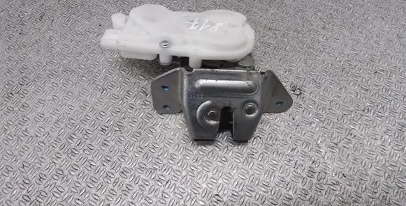 Mitsubishi Lancer VIII Tailgate/trunk/boot lock/catch/latch