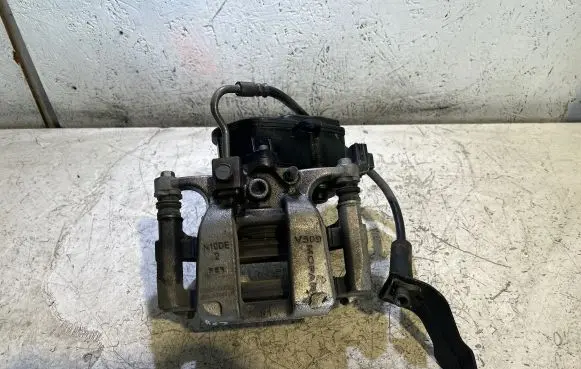Jeep Grand Cherokee WL Rear brake caliper 068332774AD 968232774A
