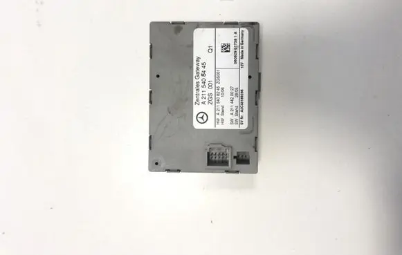 Mercedes-Benz CLS C219 Door central lock control unit/module A2115408445 A2115408245 A2114420027