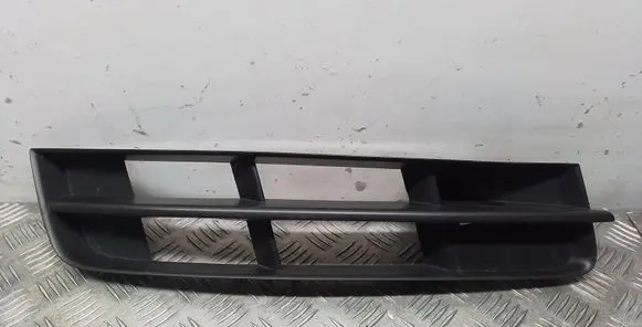 Audi Q7 4L Front bumper lower grill 4L0807682B