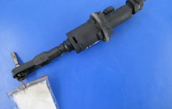 Peugeot 407 Clutch master cylinder