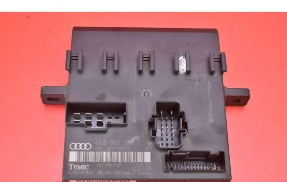 Audi A8 S8 D3 4E Engine control unit/module ECU 4E0907279L