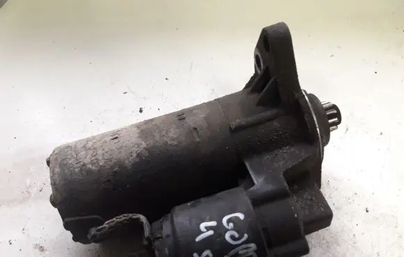 Volkswagen Golf IV Starter motor