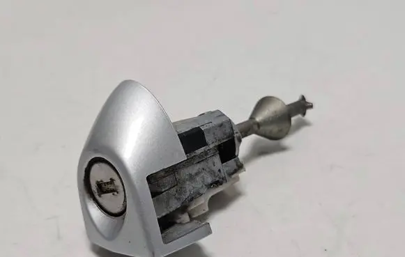 BMW 1 E82 E88 Front door lock (next to the handle) 51217161429