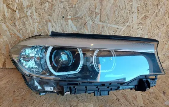 BMW 5 G30 G31 Headlight/headlamp 3383912