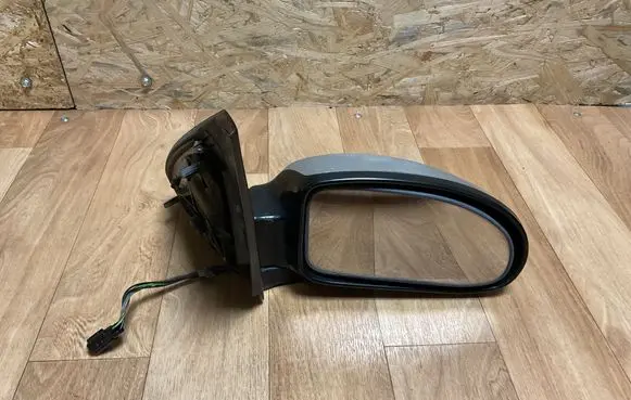 Ford Focus Front door electric wing mirror E11015475 E11025475