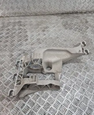 Jaguar F-Pace Gearbox mounting bracket HX735060DD