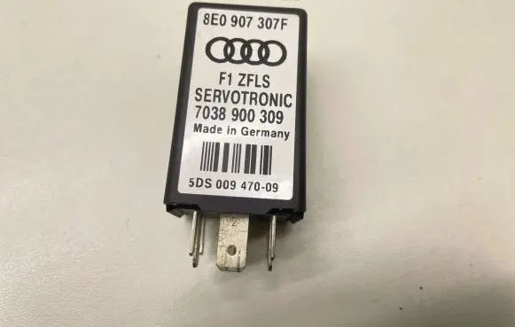 Audi A4 S4 B7 8E 8H Other relay 8E0907307F 7038900309 5DS00947009