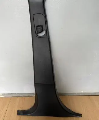 Jeep Grand Cherokee (B) pillar trim (top) I01976030BLR