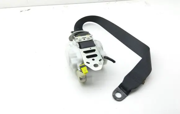 Lexus IS 220D-250-350 Front seatbelt 7M8750P 773940 J090331