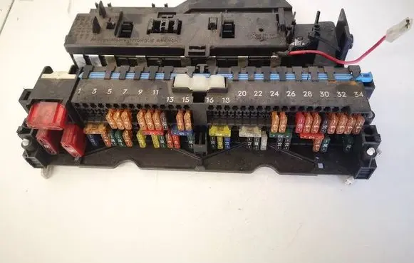 BMW 3 E46 Fuse box set 8364540