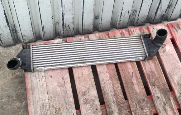 Ford Galaxy Intercooler radiator 6G919L440AF