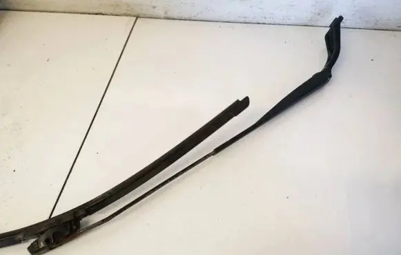 Honda Civic Front wiper blade arm