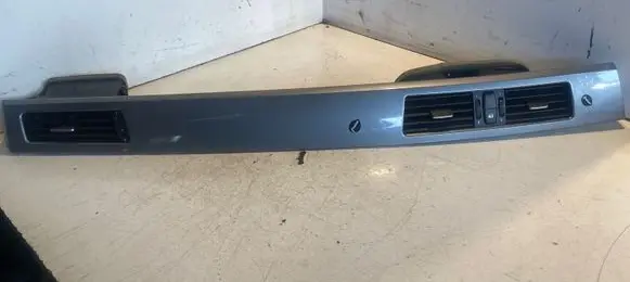 Dash center air vent grill