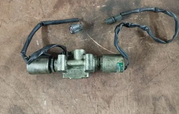 Mitsubishi Endeavor Steering rack electric part MB864430
