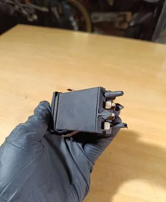 Audi A6 S6 C4 4A Windscreen/window heater switch 4A0941503F