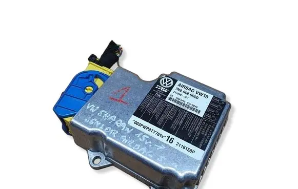 Seat Alhambra (Mk2) Airbag control unit/module 7N0959655D 144618040X 221098127