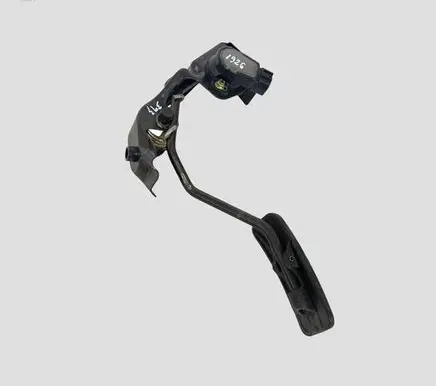 Toyota Corolla Verso E121 Accelerator throttle pedal 7811135030