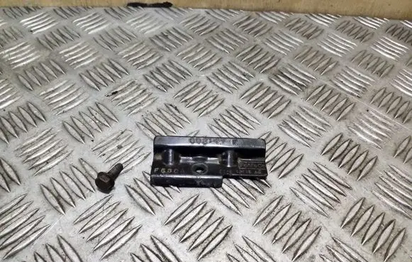 Battery bracket