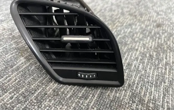 Audi A4 S4 B8 8K Dashboard side air vent grill/cover trim 8K1820902B