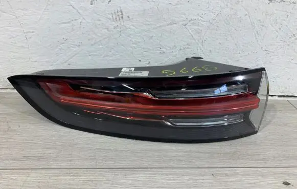 Porsche Cayenne (9Y0 9Y3) Rear/tail lights 9Y0945095H
