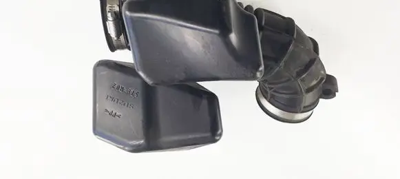 Suzuki Kizashi Air intake hose/pipe 