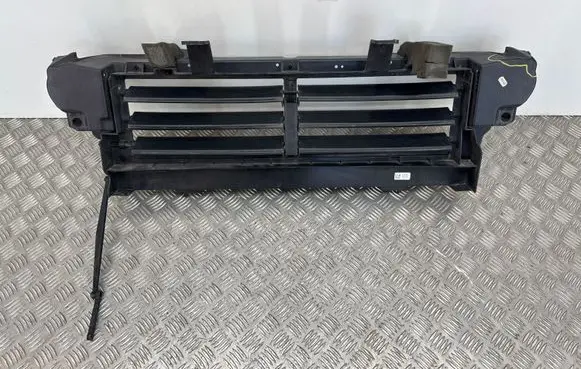 Jaguar E-Pace Intercooler air guide/duct channel J9C38327AD XBLJ2