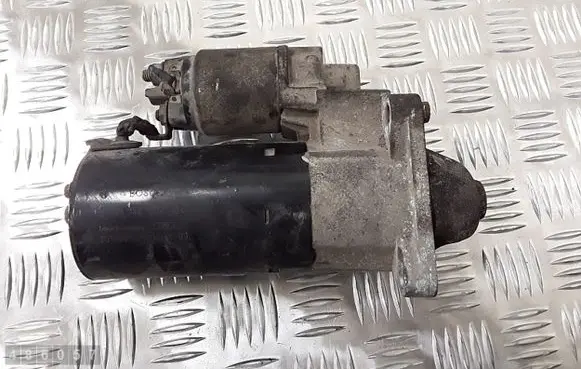 Opel Insignia A Starter motor gm55572065
