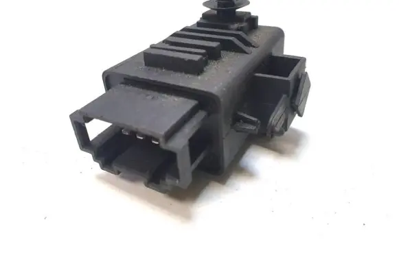 Volkswagen Transporter - Caravelle T5 Other relay 1Z0959772B