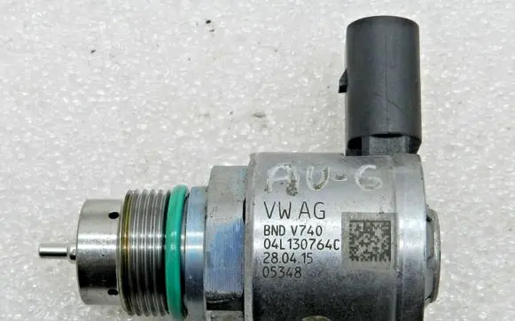 Audi A6 S6 C7 4G Fuel pressure regulator 04L130764C 04L130764
