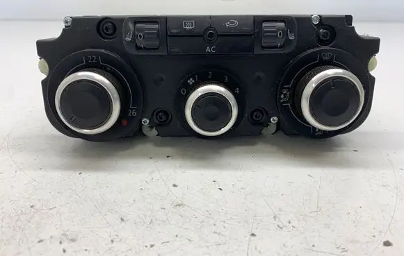 Volkswagen PASSAT B6 Climate control unit