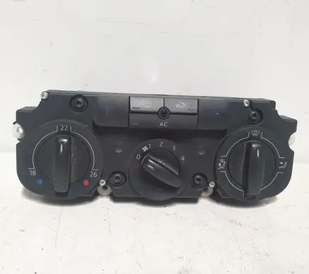 Volkswagen Tiguan Climate control unit 5M2820045A