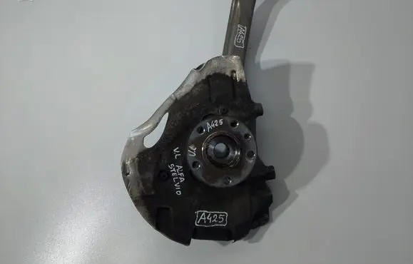 Alfa Romeo Stelvio Front wheel hub spindle knuckle 00505415510