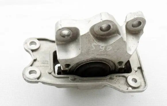 Volvo S90, V90 Engine mount bracket 31460716