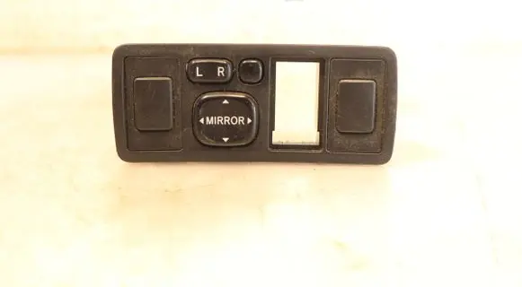 Toyota Avensis T220 Wing mirror switch