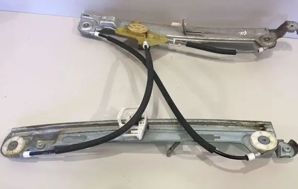 Jeep Patriot Front door window regulator with motor 05291799AA