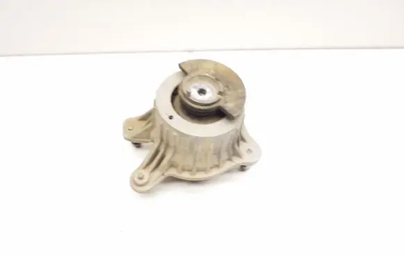 Mercedes-Benz C W205 Engine mount bracket a2052400200